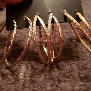 Set of 3 Hoop earrings